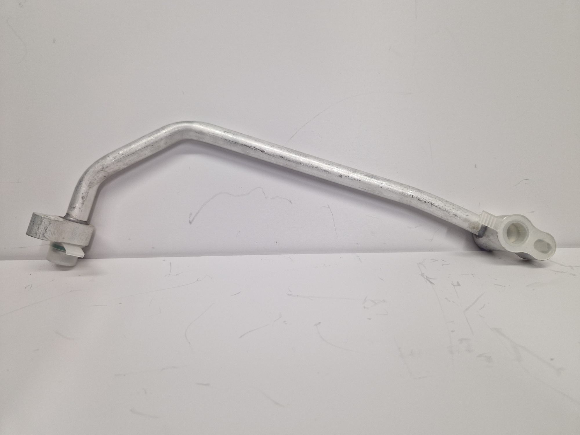 21230-8120790-21 Трубопровод кондиционера (нагнетающая трубка) от компрессора к конденсатору, Август 