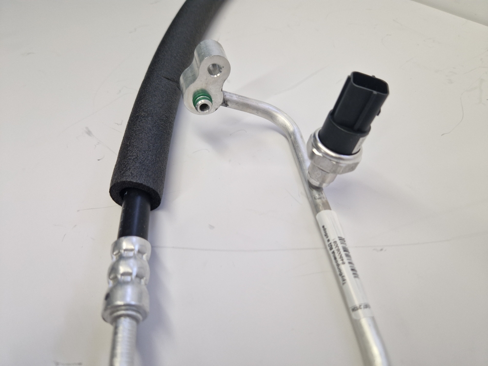 8450083091 Нива, трубопровод кондиционера 21218-8120170, высокого давления от ресивера к испарителю, Фрост