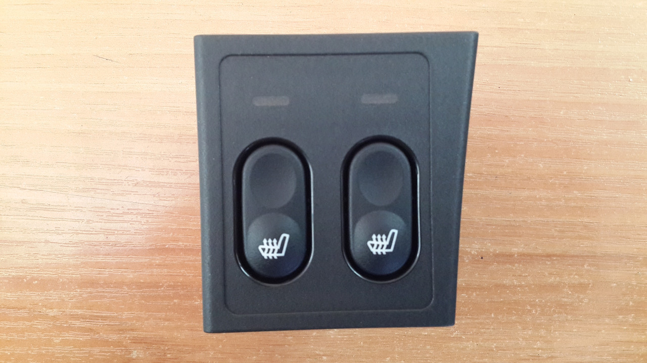 21700-3709710 Кнопка обогрева сидений