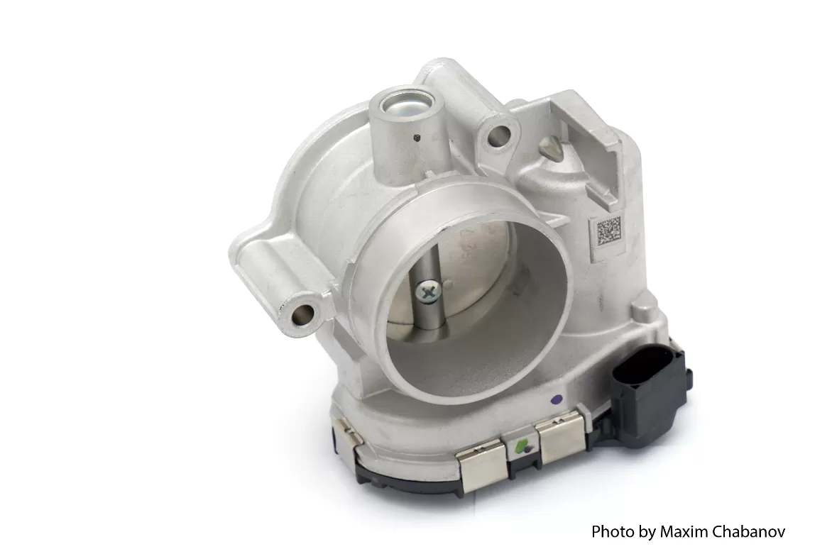 21127-1148010-10 Дроссельная заслонка в сборе Е-газ