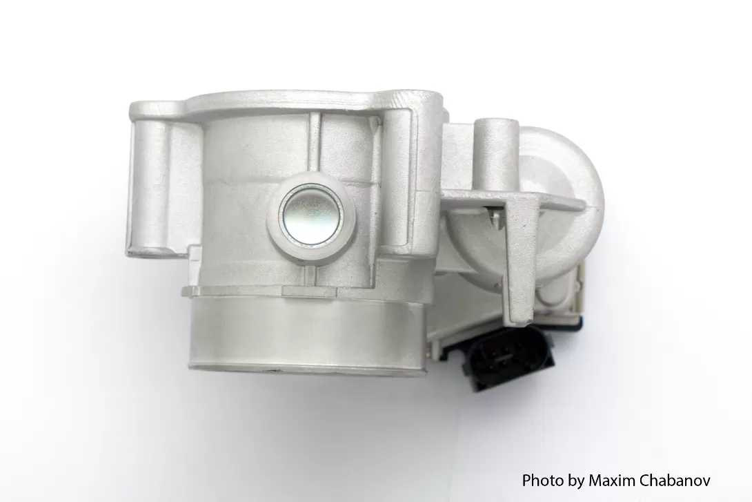 21127-1148010-10 Дроссельная заслонка в сборе Е-газ