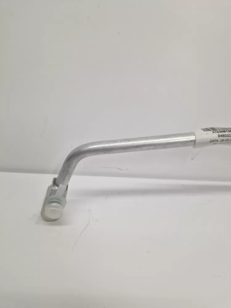 21230-8120052-21 Трубопровод кондиционера от конденсатора к ресиверу, Август 