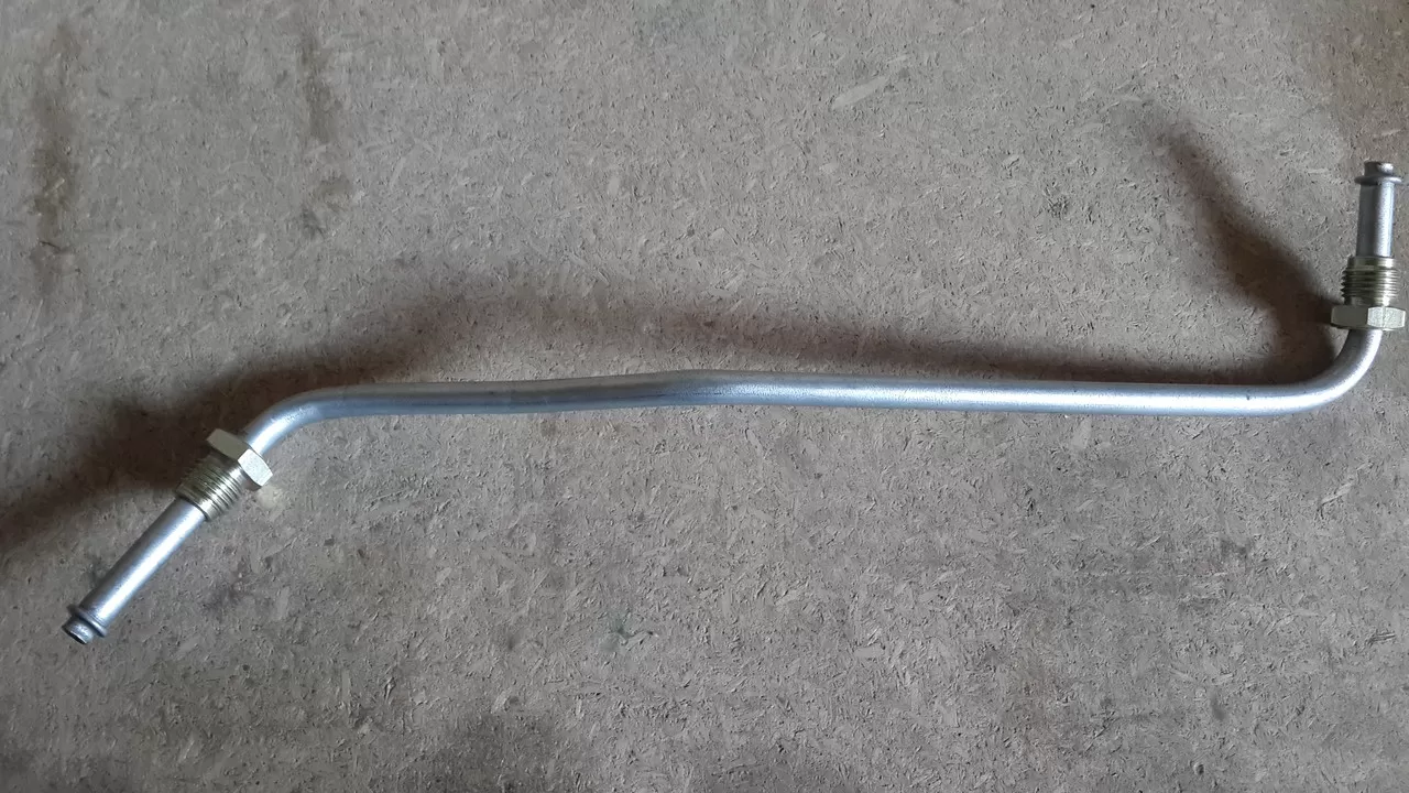 21104-1104013 Трубка рампы