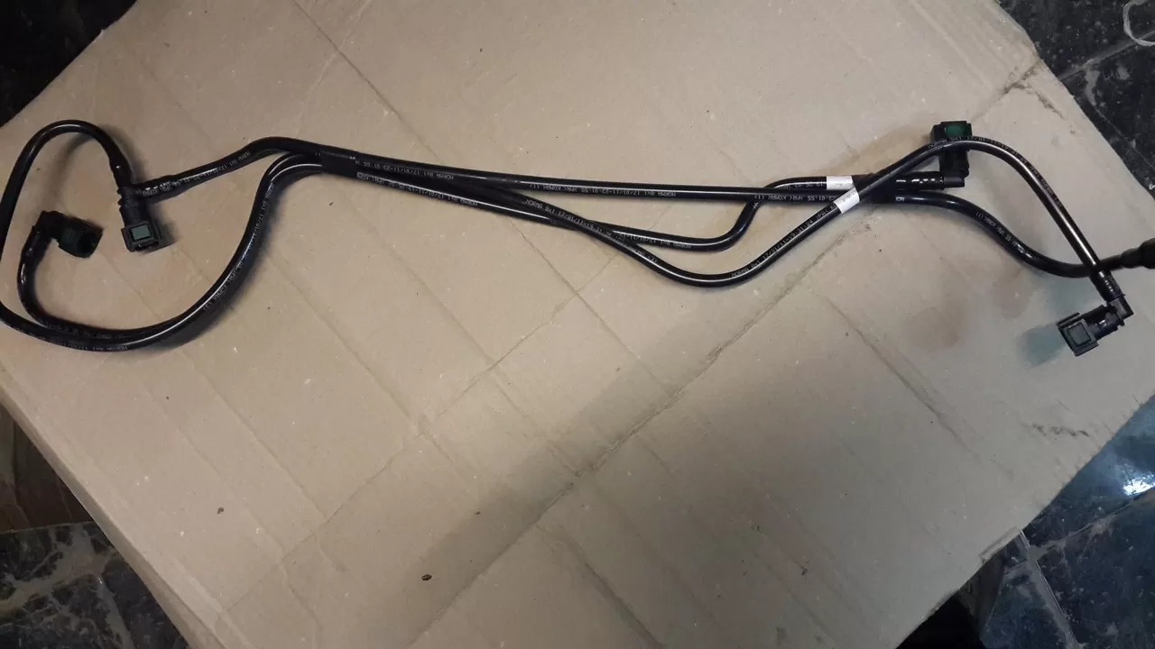 21101-1104222/43 Трубка топливная (тройник+ бак-фильтр)