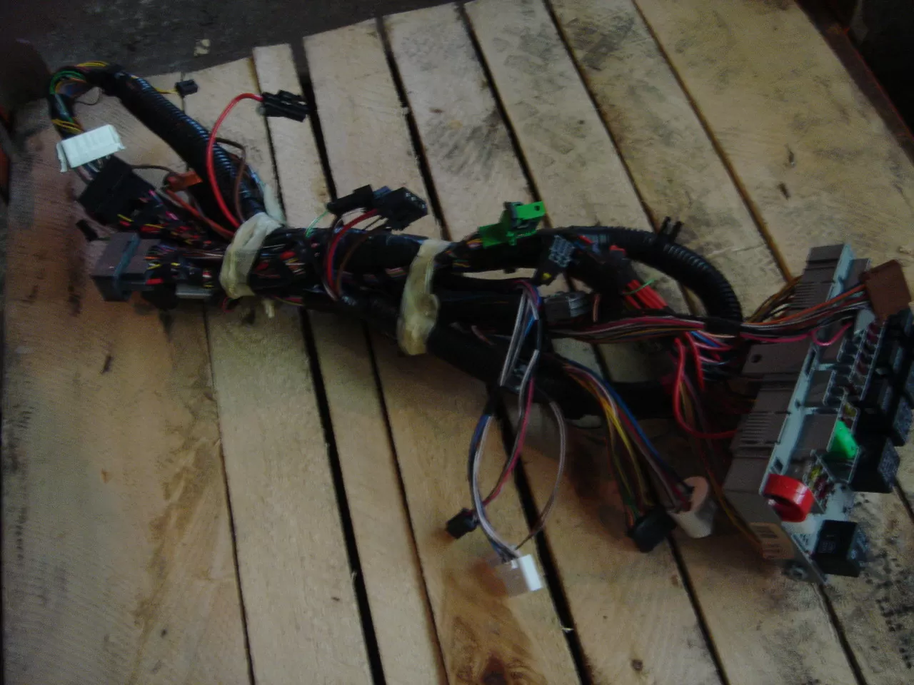 Жгут подпанельный